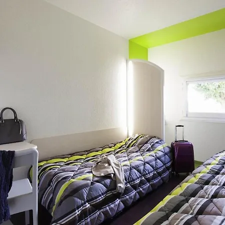 F1 Niort St Maixent Hotel La Creche